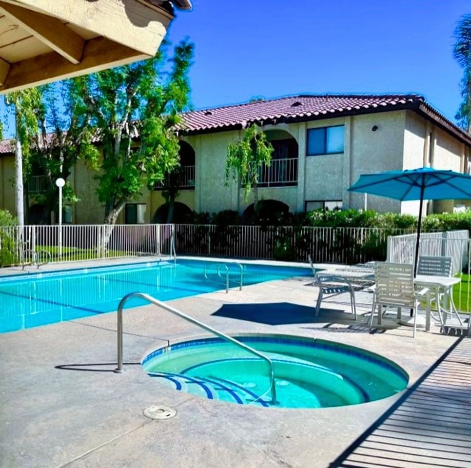 Royal Oaks Apartments in Bermuda Dunes - Photo 3 of 23