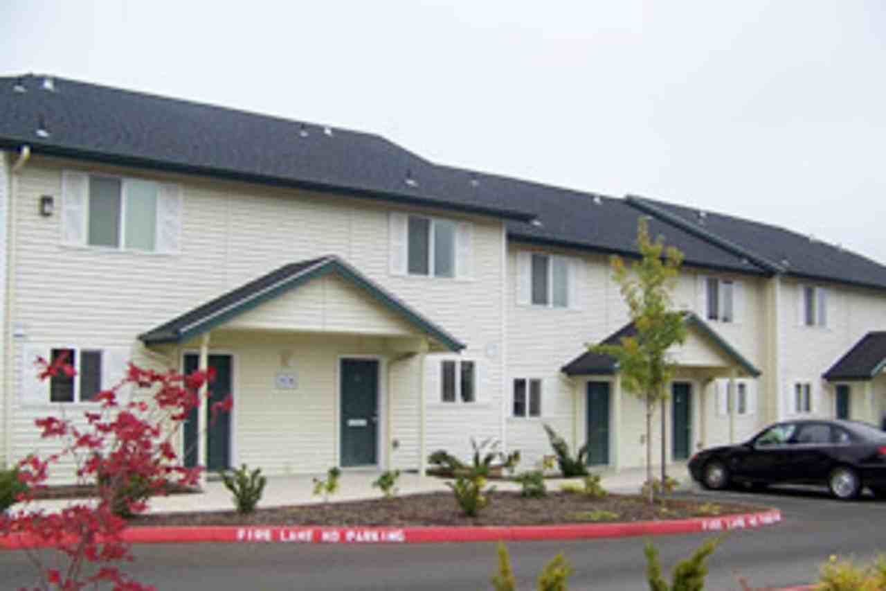 #803 VICTORIA PLACE APARTMENTS - Photo 4 of 35