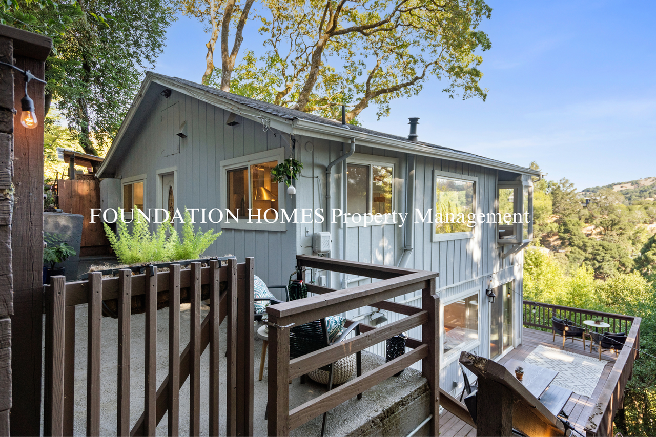 223 Scenic Rd - Photo 5 of 34