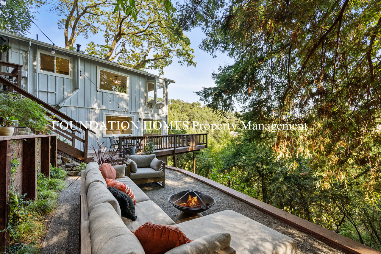 223 Scenic Rd - Photo 6 of 34
