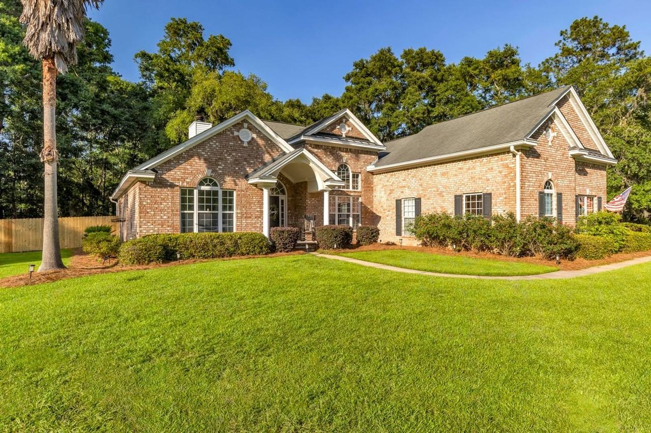 19 Saint Martin Cir - Photo 2 of 50