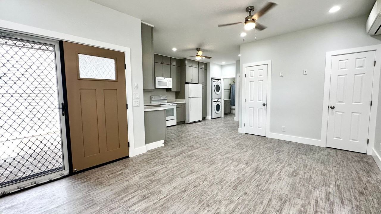 3152 Kaimuki Ave. - Photo 2 of 23