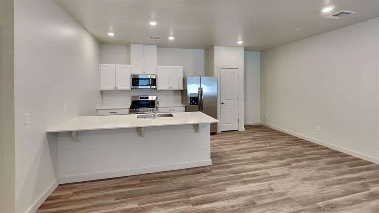 3810 Frank's Way - Photo 2 of 22