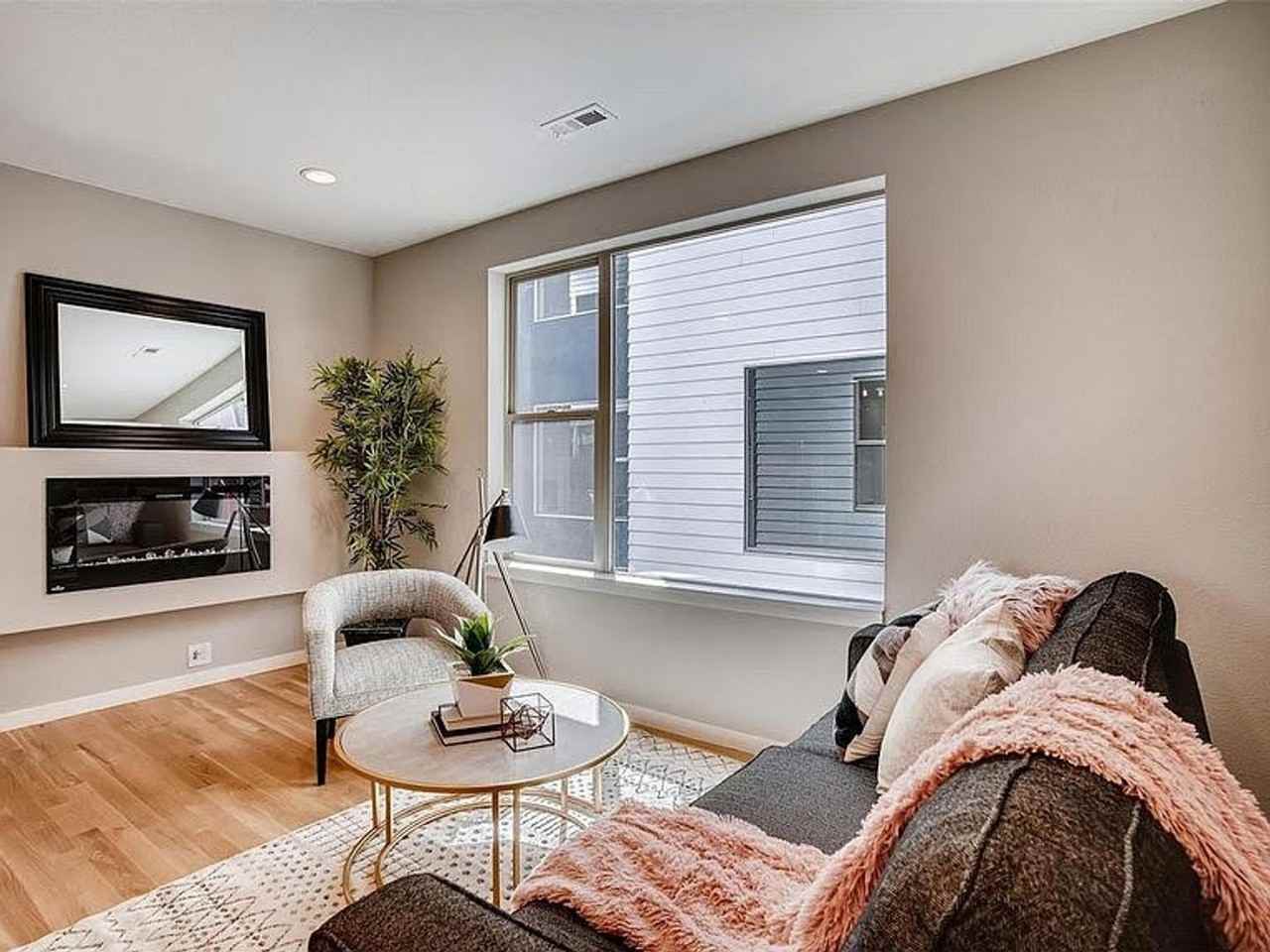 90 Galapago St - Photo 5 of 26