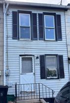 624 S 17 1/2 St - Photo 1 of 1