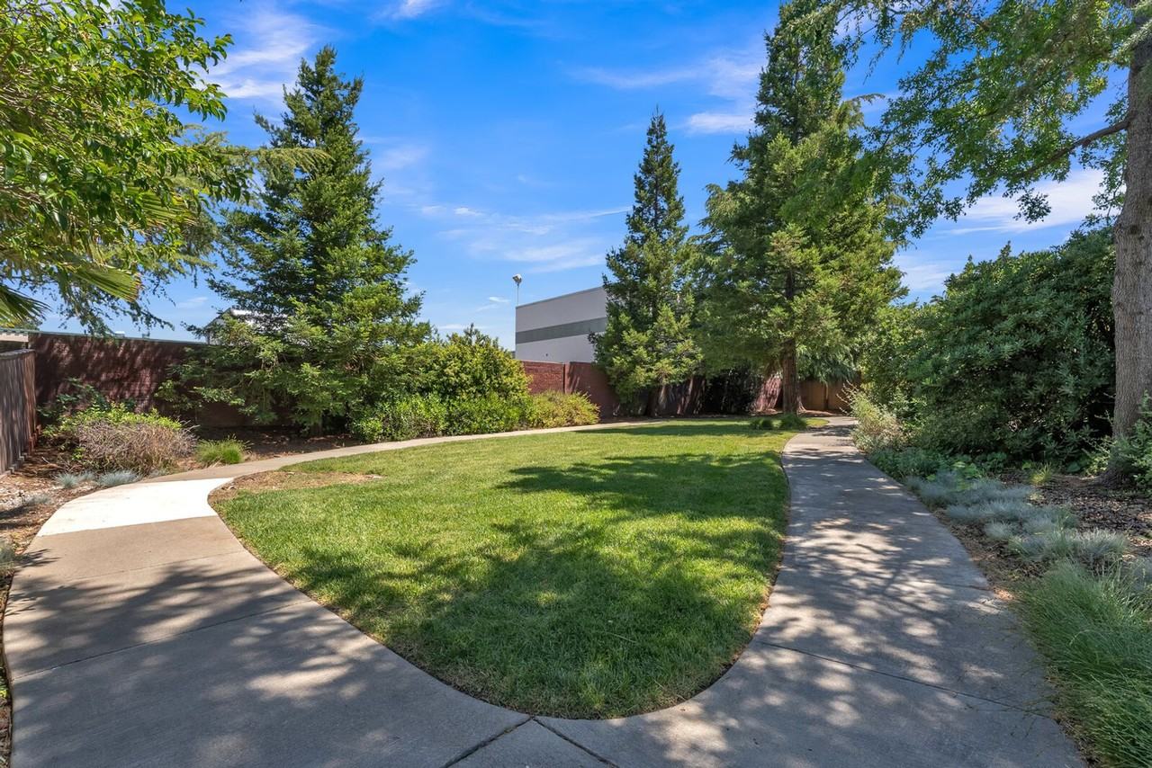 362 Tabor Ave - Photo 3 of 24