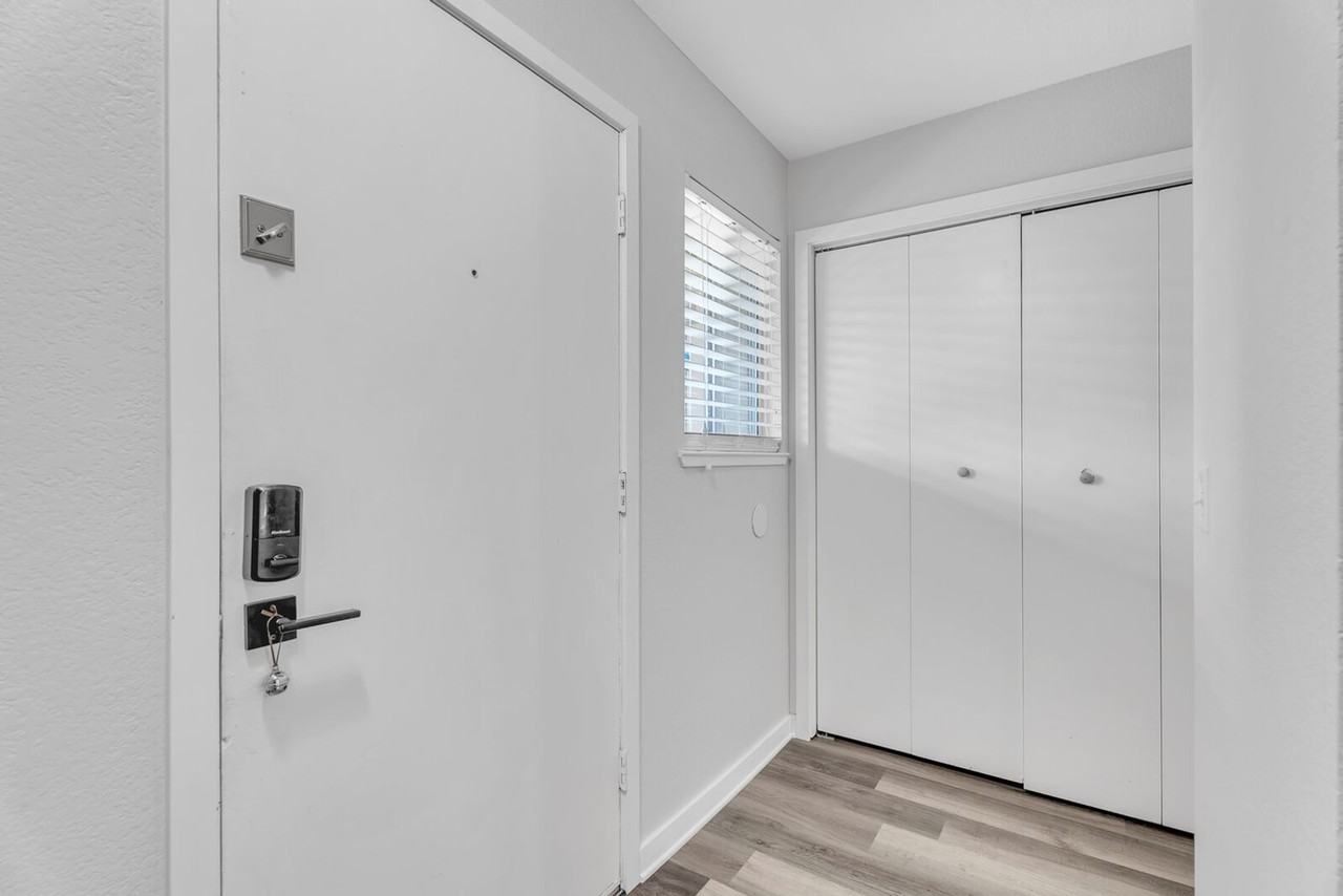 362 Tabor Ave - Photo 4 of 24