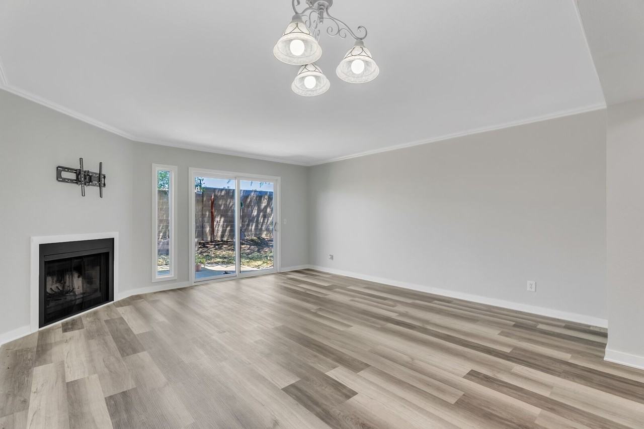 362 Tabor Ave - Photo 6 of 24