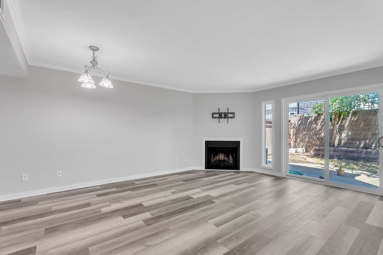 362 Tabor Ave - Photo 7 of 24