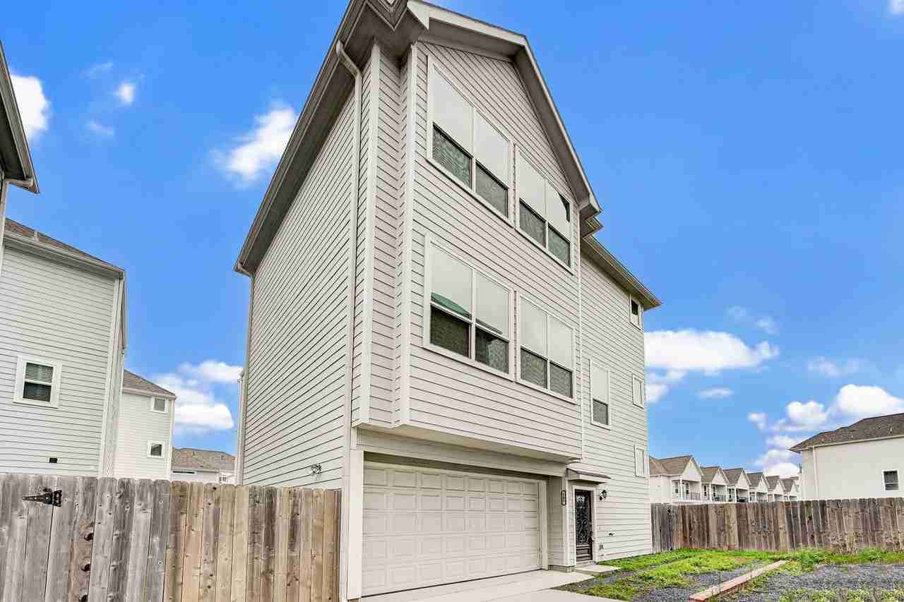 705 Link Rd - Photo 2 of 27