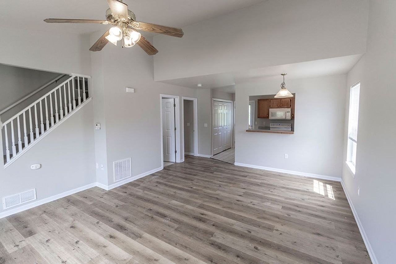 1412 N Frideriki Dr - Photo 3 of 22