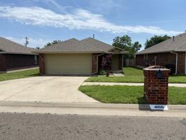 featured image of 4100 Applegate Dr #1