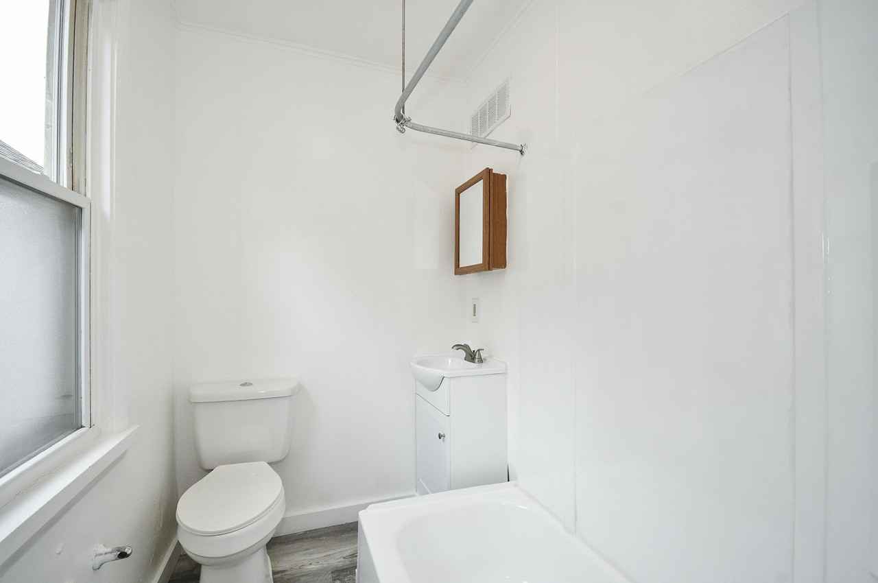 514 Franklin St - Photo 4 of 29