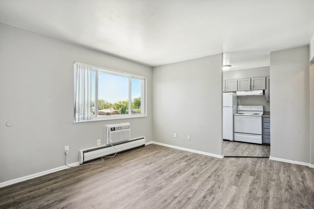 Autumn Lane Apartments - Photo 4 of 32