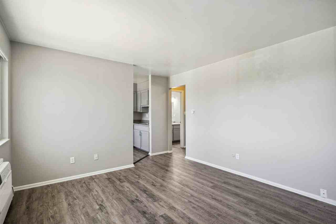 Autumn Lane Apartments - Photo 6 of 32