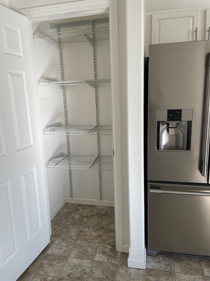 735 7th Ave E #A - Photo 4 of 13