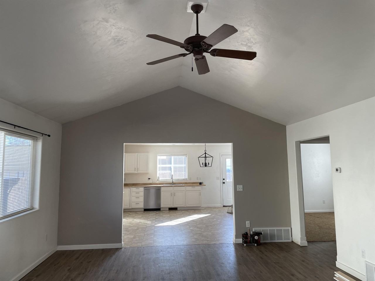 735 7th Ave E #A - Photo 5 of 13