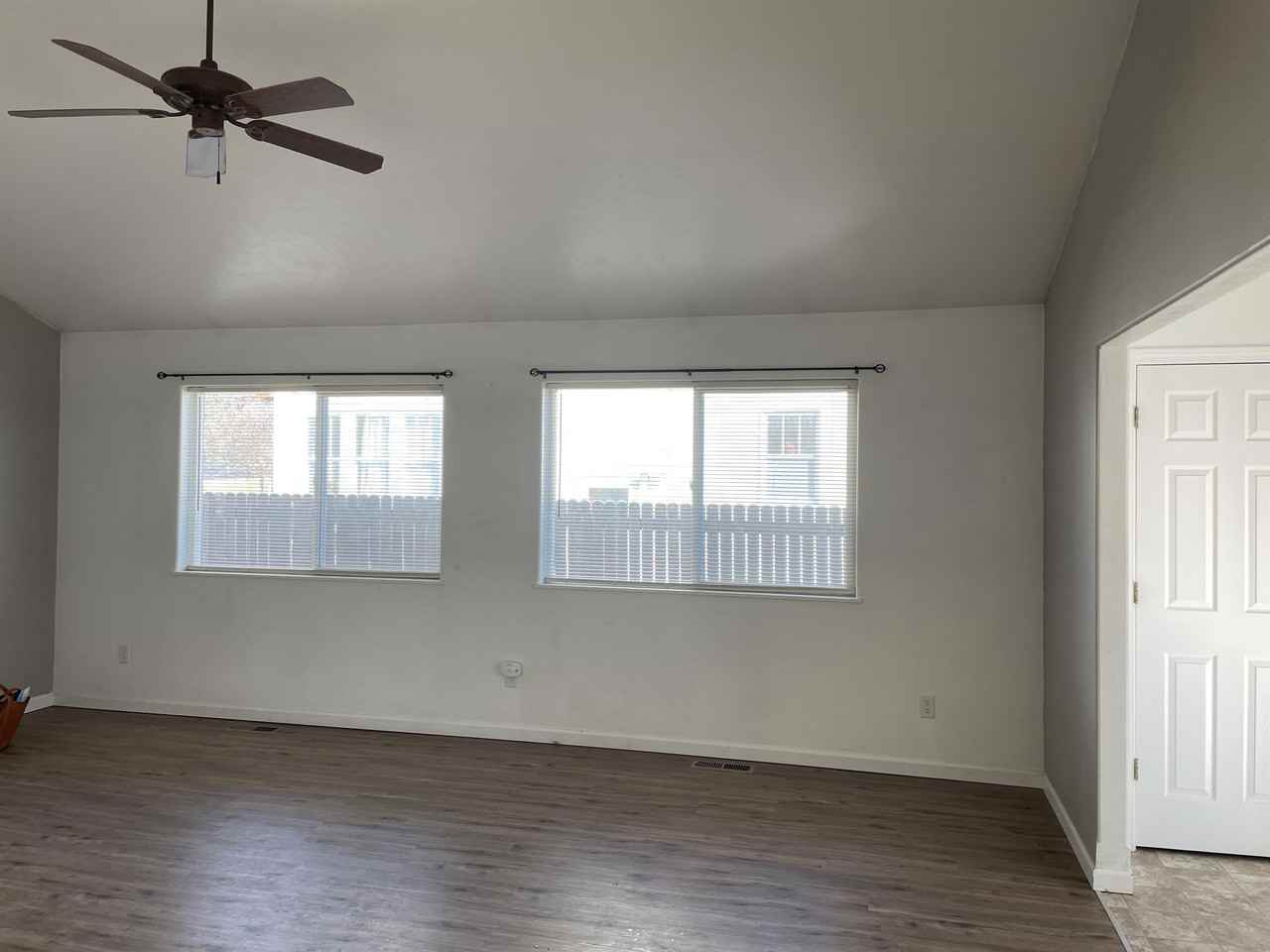 735 7th Ave E #A - Photo 6 of 13