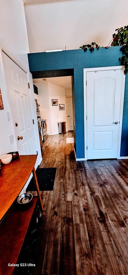 111 E Oak Ave #1 - Photo 6 of 16