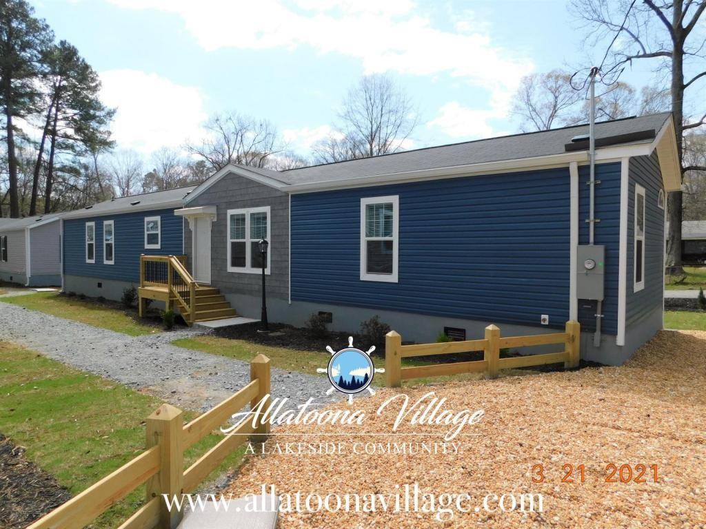 4693 Cox St Se - Photo 2 of 28