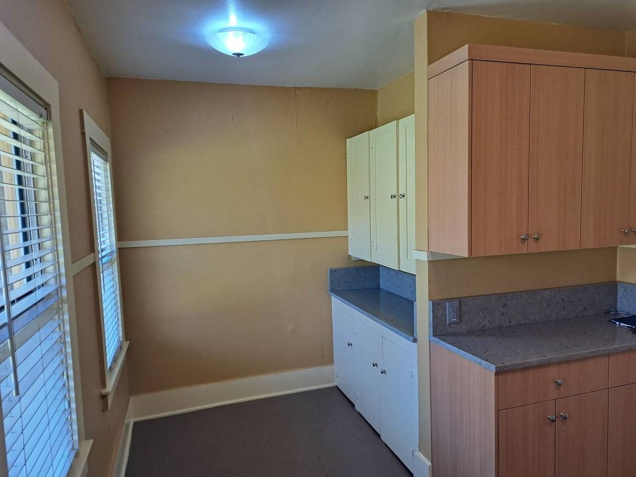 138 Nw Florida Ave #2 - Photo 6 of 14