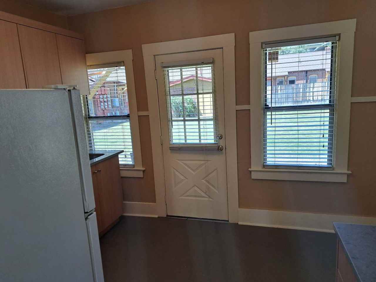 138 Nw Florida Ave #2 - Photo 7 of 14