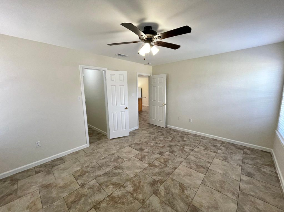 1731 Greenwood Ln #1731 - Photo 2 of 6