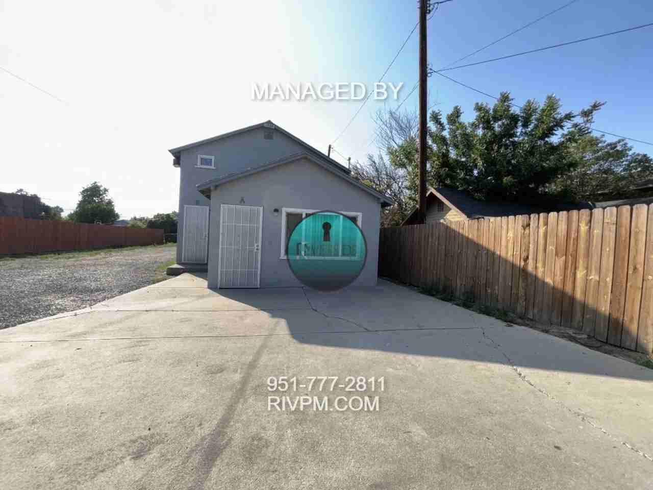 3939 Twining St - Photo 2 of 15