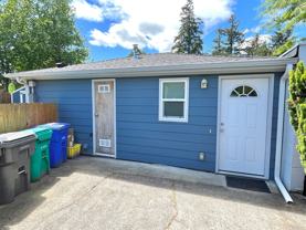 HOLLJ01 - Photo 1 of 1