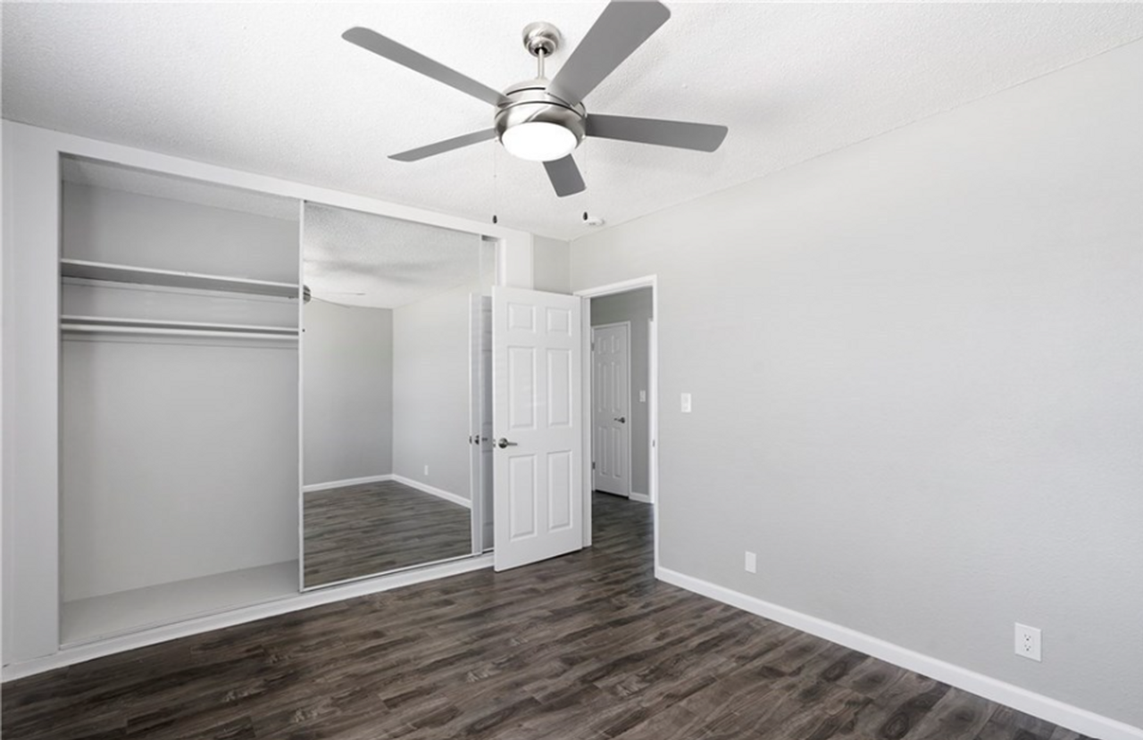 731 Owen Dr - Photo 3 of 4