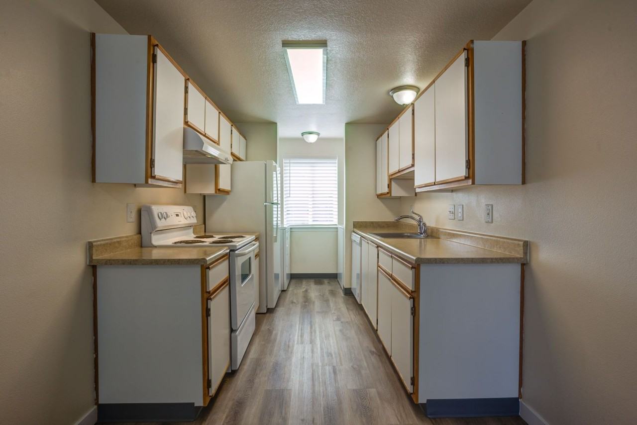 Cascade Village Estacada - Photo 2 of 25