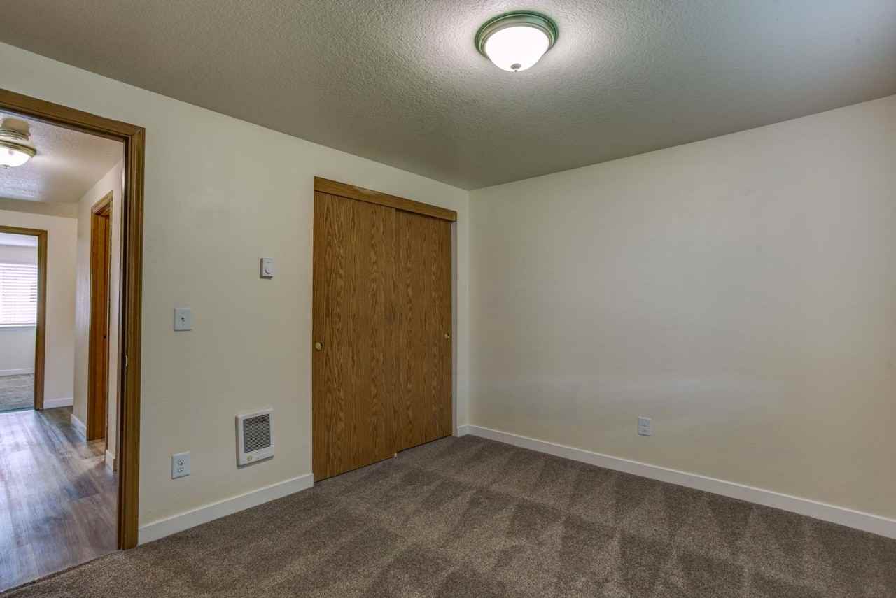 Cascade Village Estacada - Photo 7 of 25