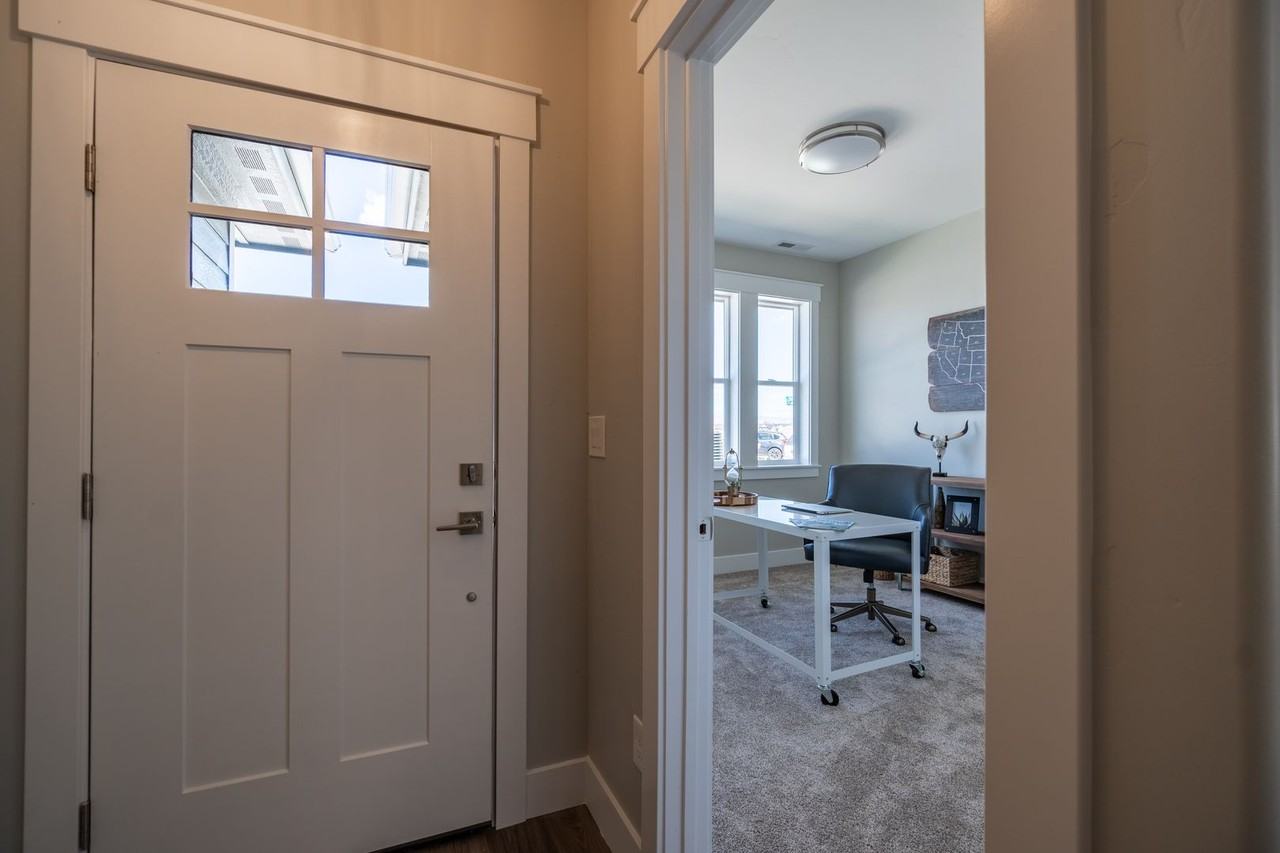 12579 W Nabesna St - Photo 3 of 19