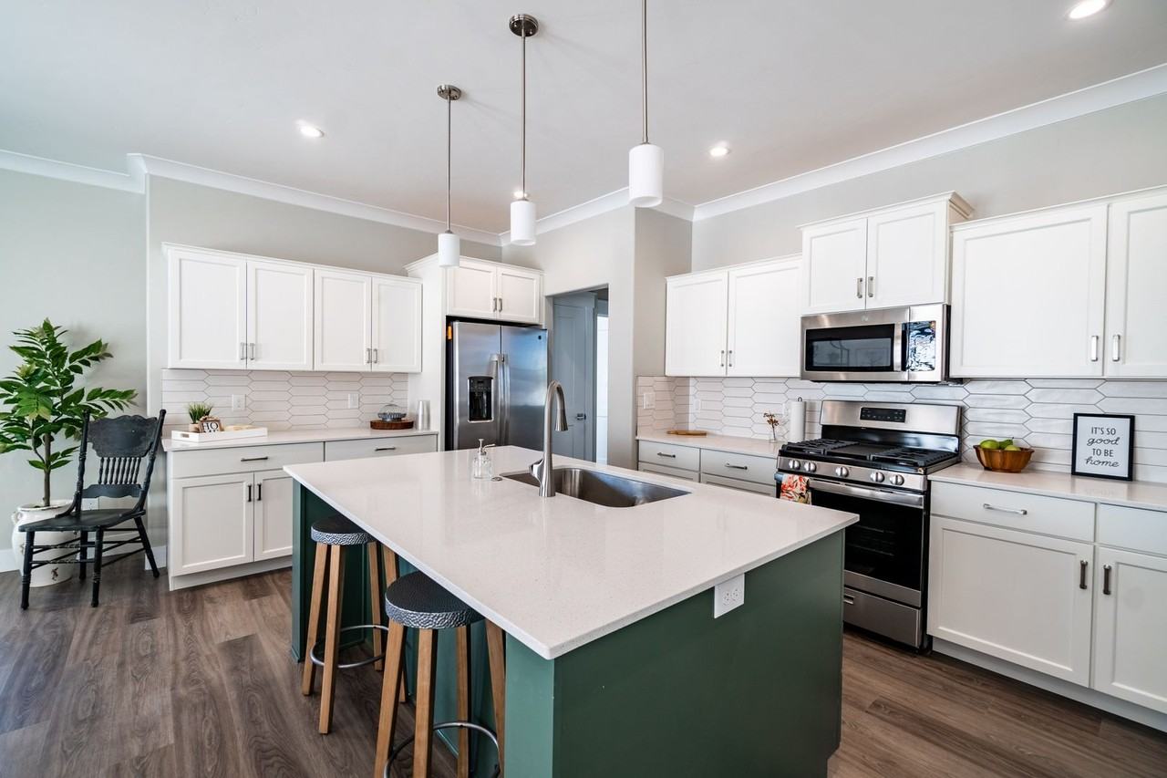 12579 W Nabesna St - Photo 4 of 19