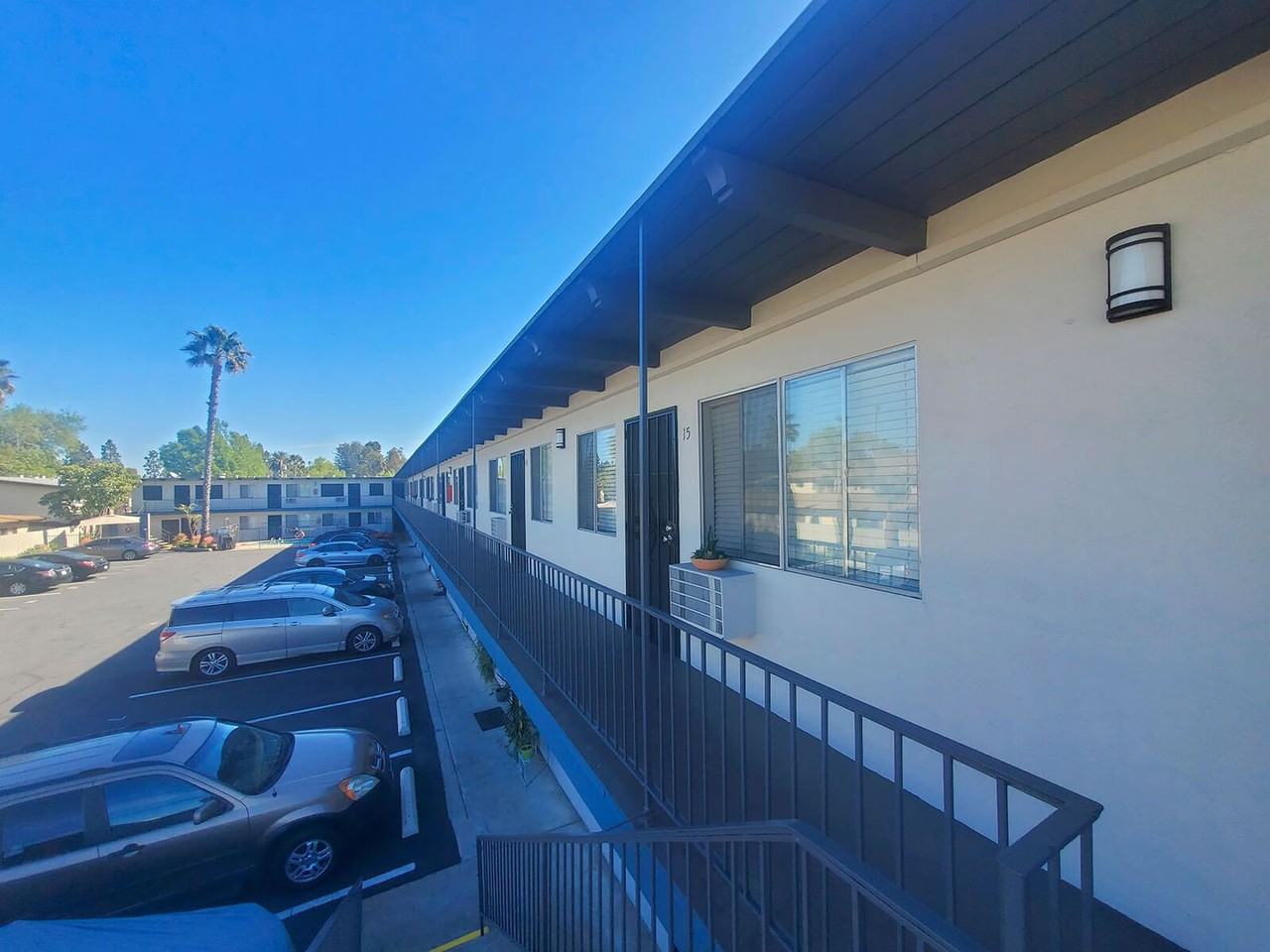 La Mesa Palms - Photo 4 of 19