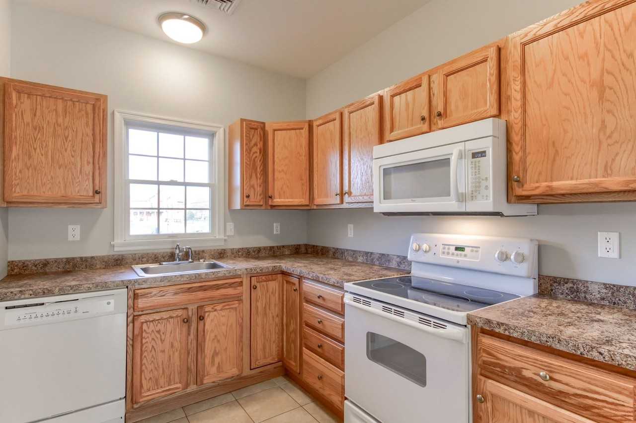 Barrington Court Apartments Barrington Ct, Palmyra, PA 17078 Zumper