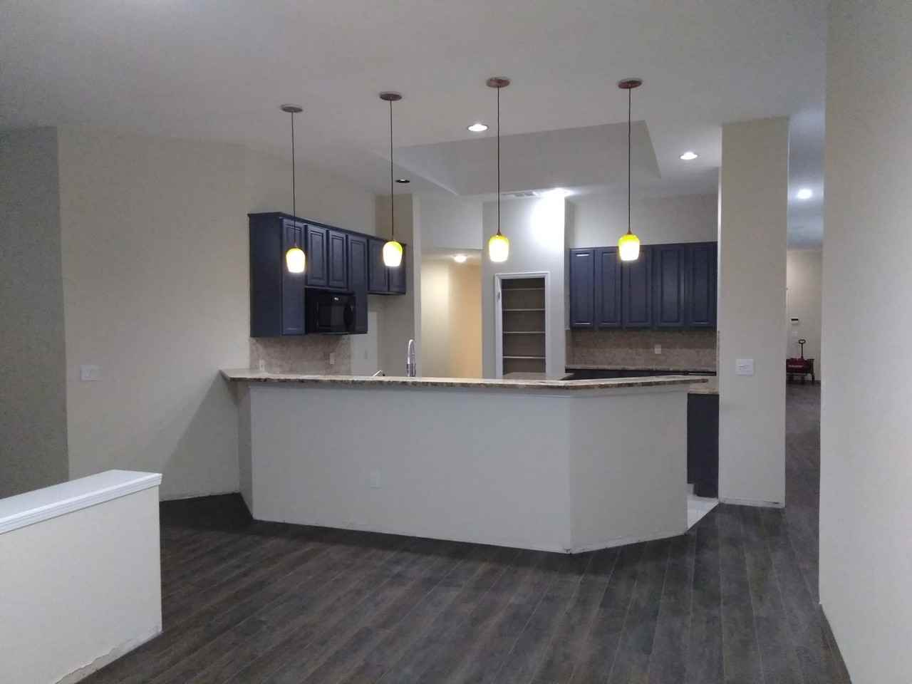 16508 Denise Dr - Photo 3 of 6