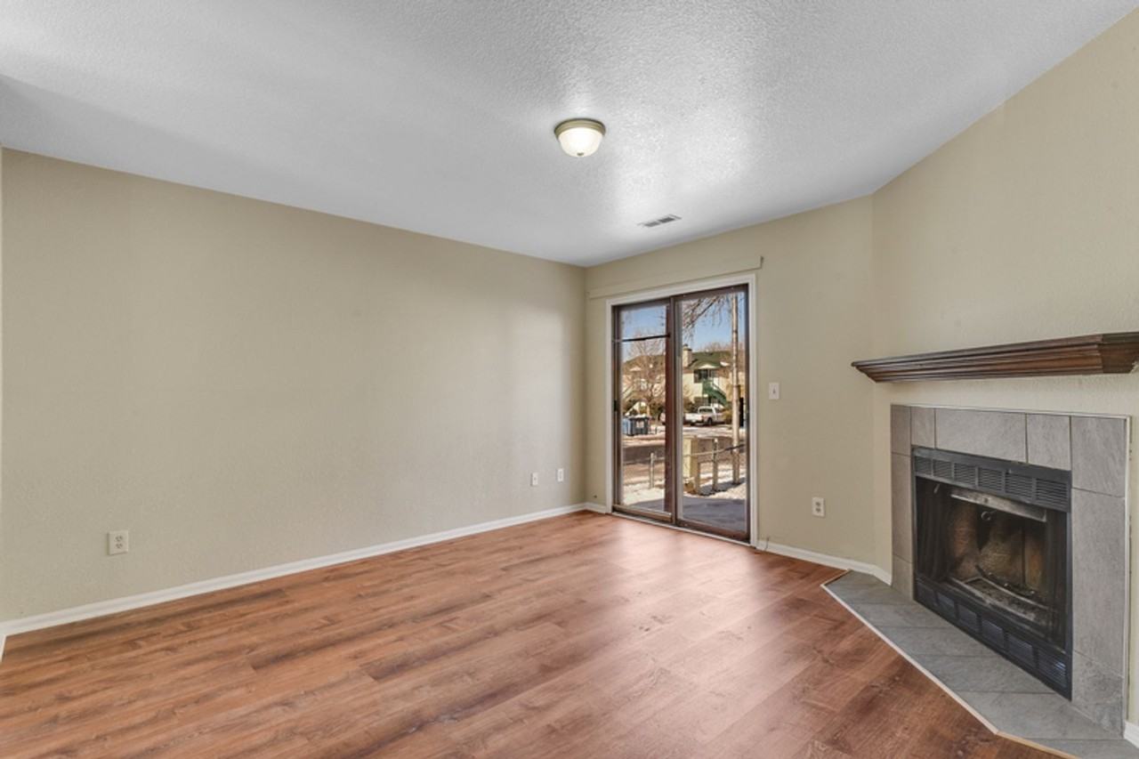 1168 Mazatlan Cir #D - Photo 2 of 12