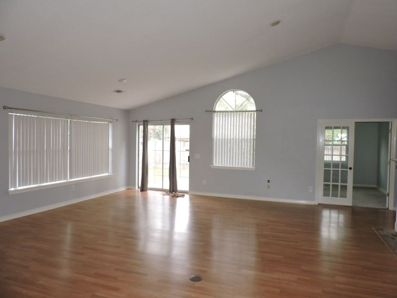 3174 Raines Ct - Photo 3 of 19