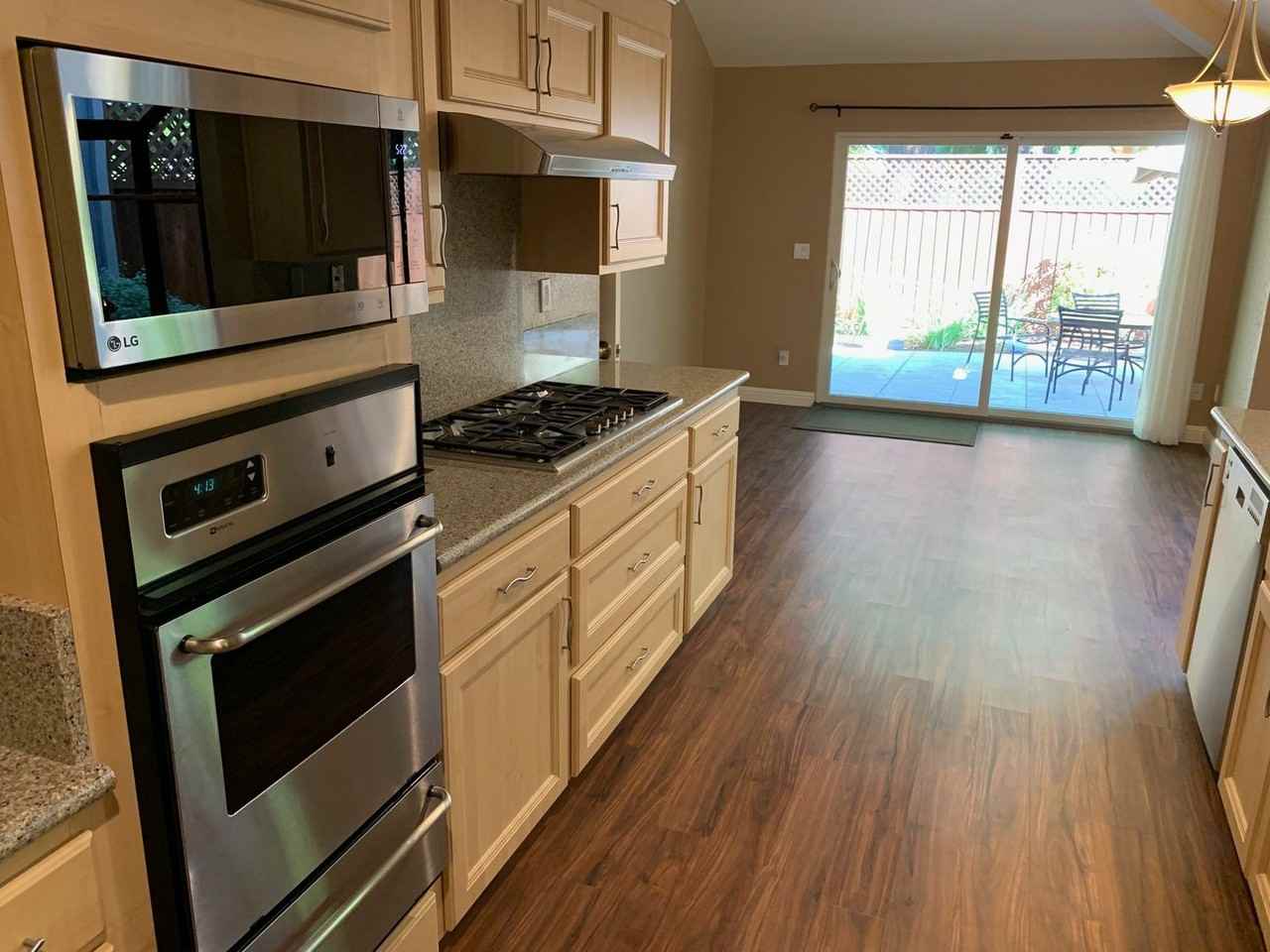 12642 Biarritz Ln - Photo 2 of 21