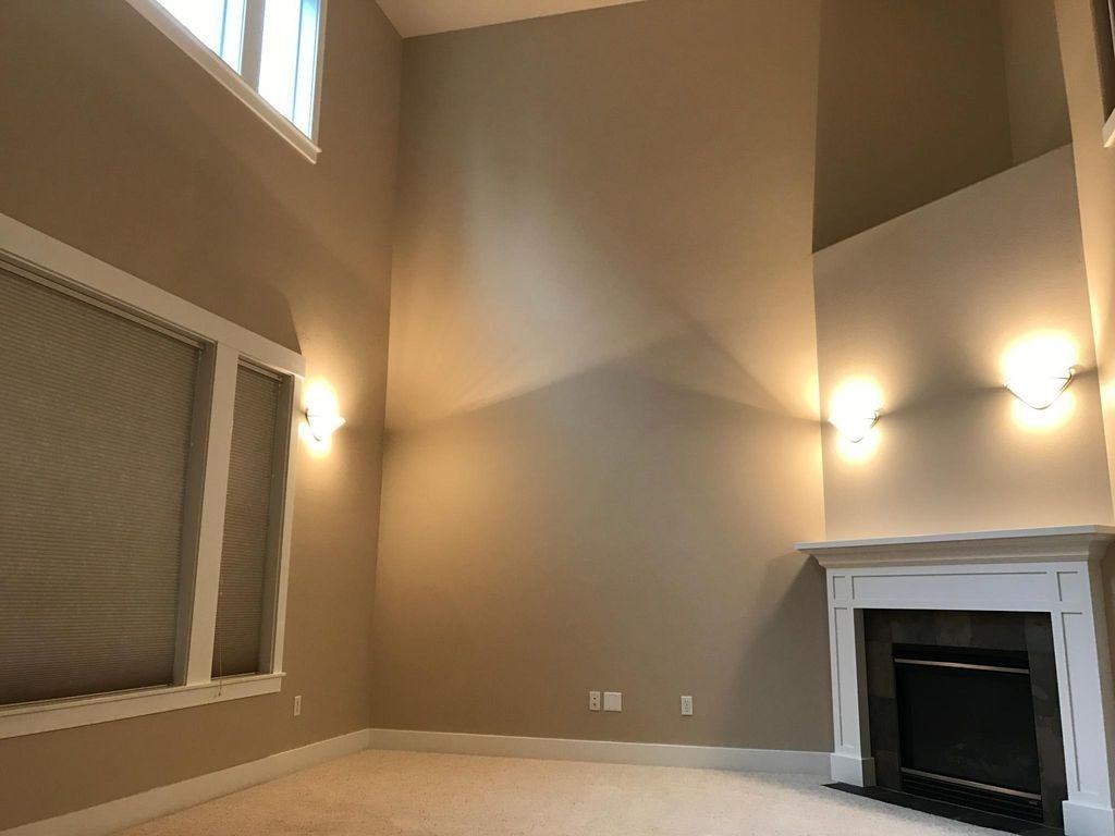 1018 Pinehurst St - Photo 4 of 20