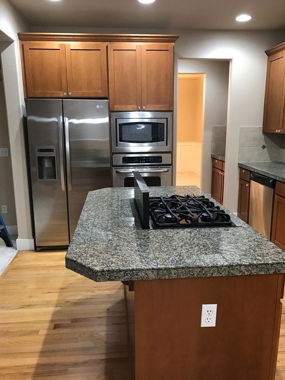 1018 Pinehurst St - Photo 6 of 20