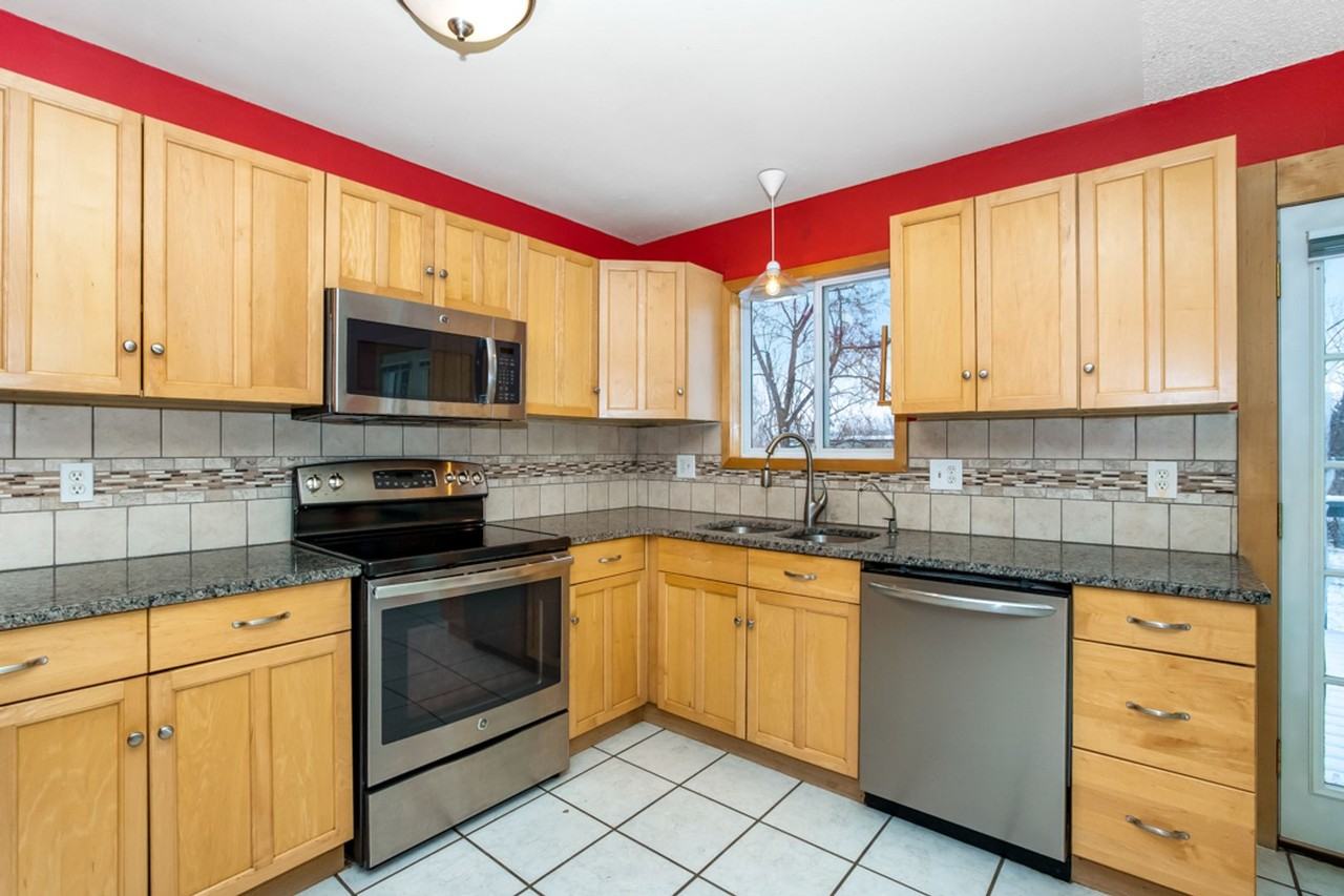 3512 Post Rd - Photo 2 of 37