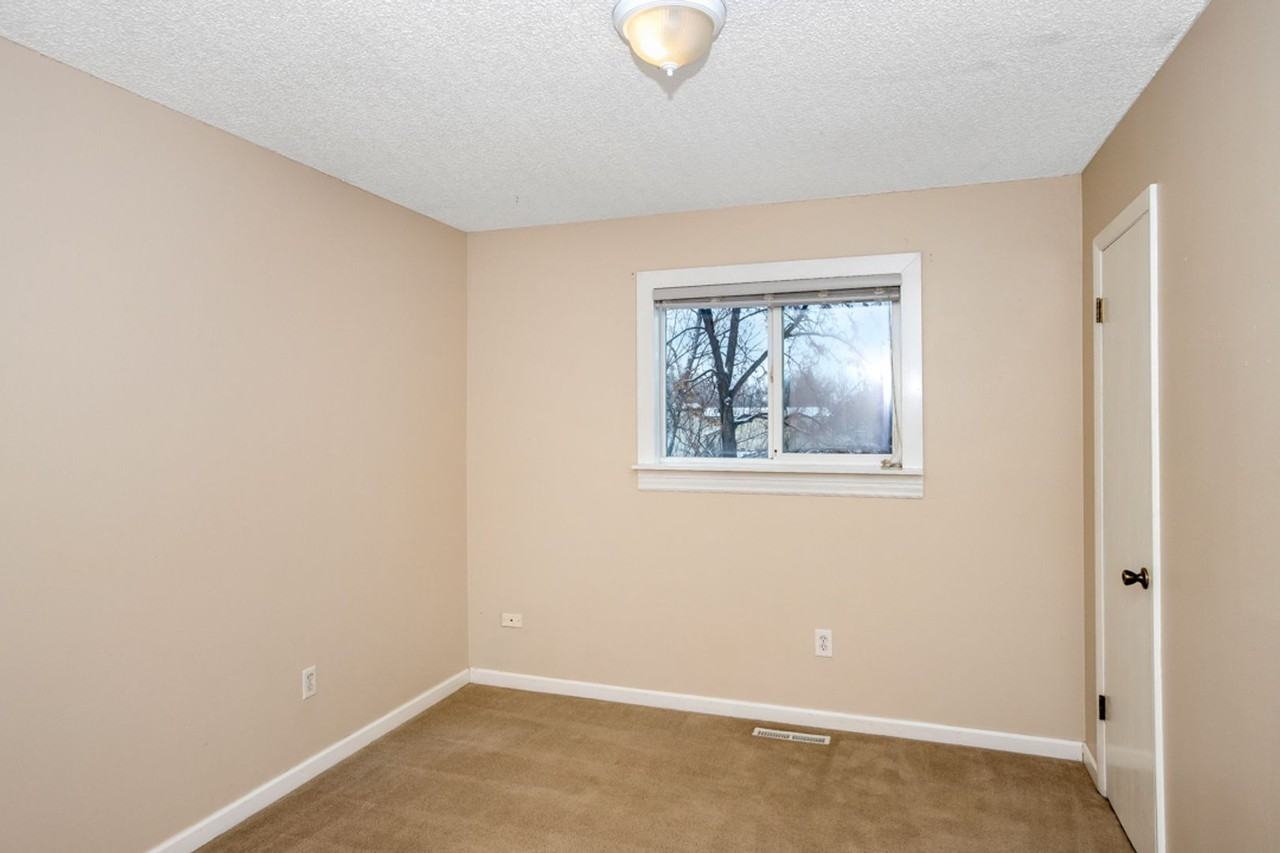 3512 Post Rd - Photo 7 of 37