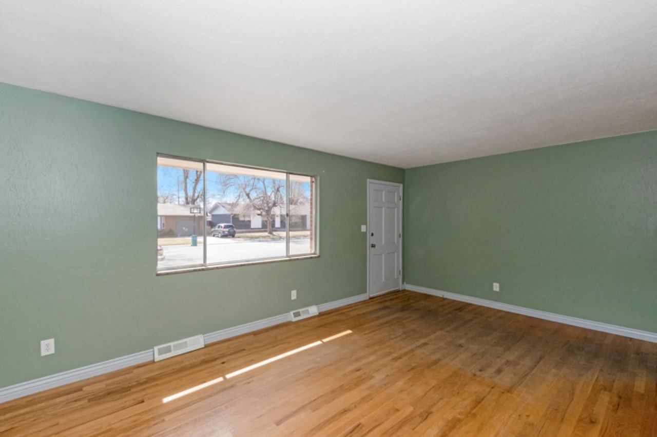 604 Tulane Dr - Photo 3 of 18