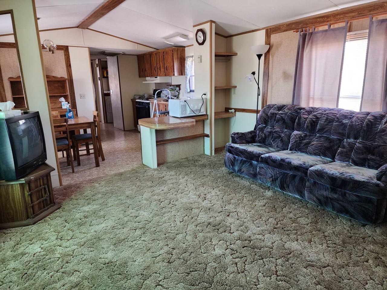 3 Elias Rd - Photo 3 of 10