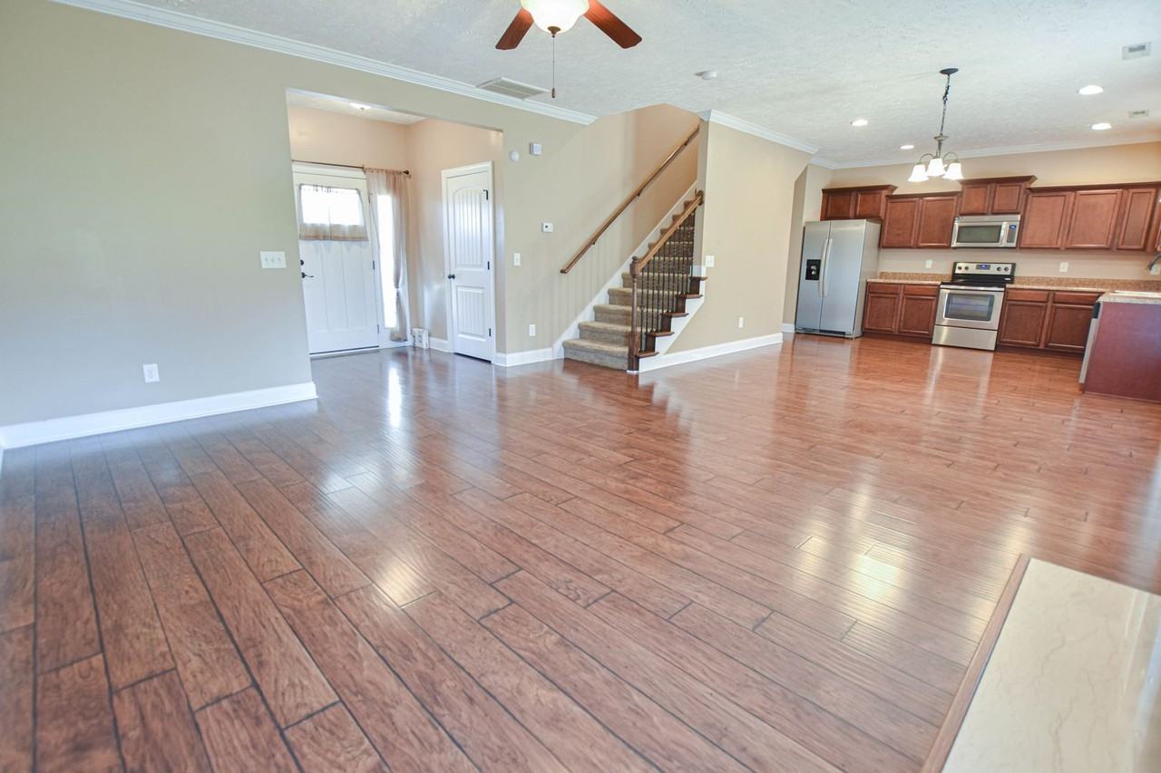 771 Sturdivant Dr - Photo 5 of 17