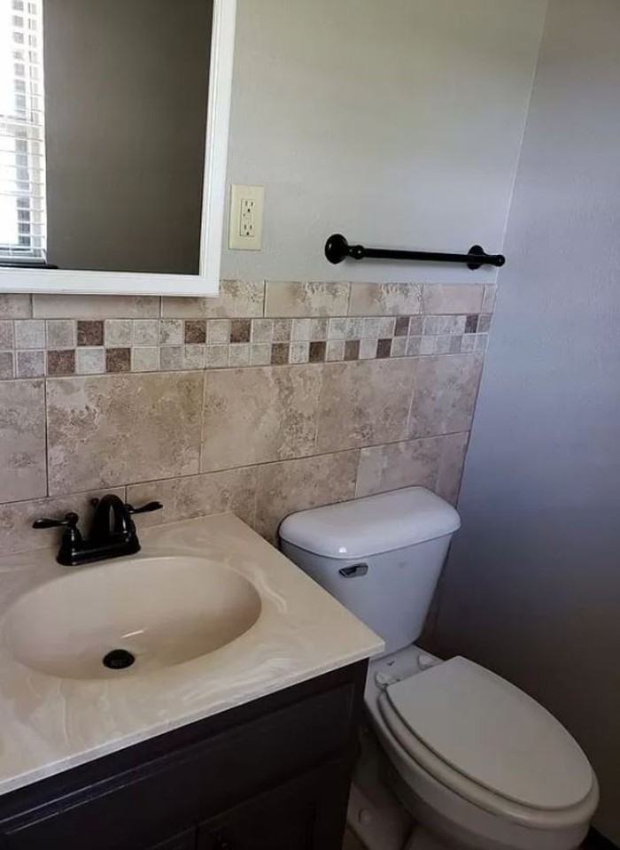 4051 Se Bedford Dr - Photo 3 of 9