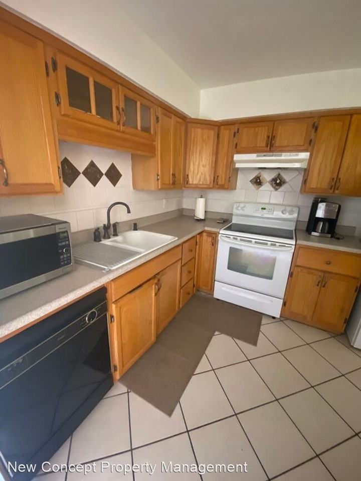 1341 E Fort Lowell Rd #M - Photo 2 of 13