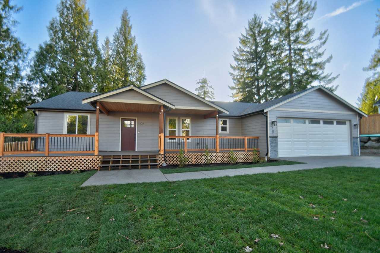 101 Sycamore Ln - Photo 2 of 32